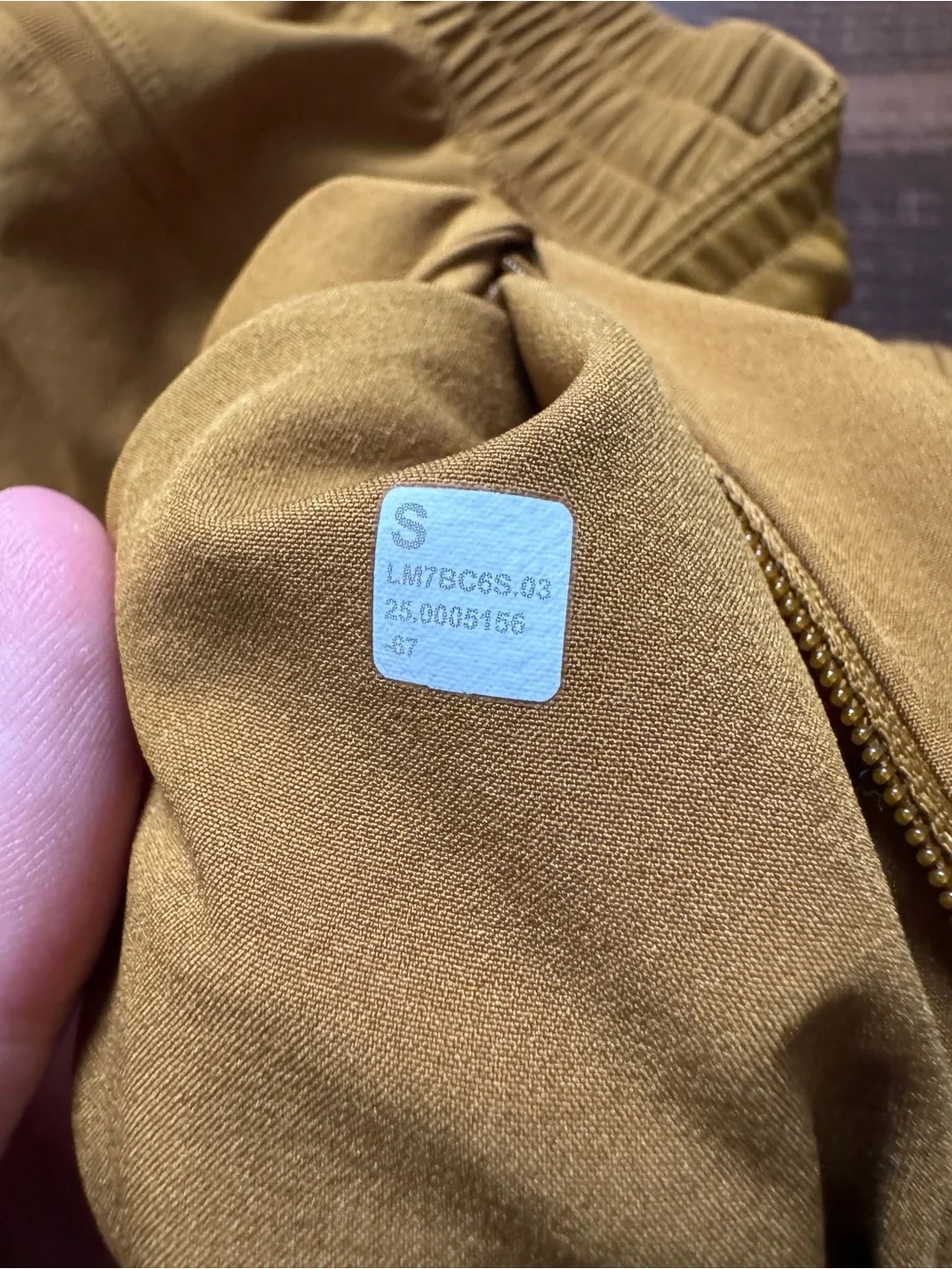 SOLD lululemon athletica Pace Breaker Linerless Athletic Short 7” in Melrose Tan - Picture 6 of 7